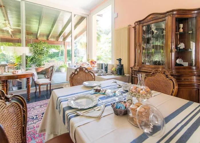 3 Tigli Couette-café Maslianico